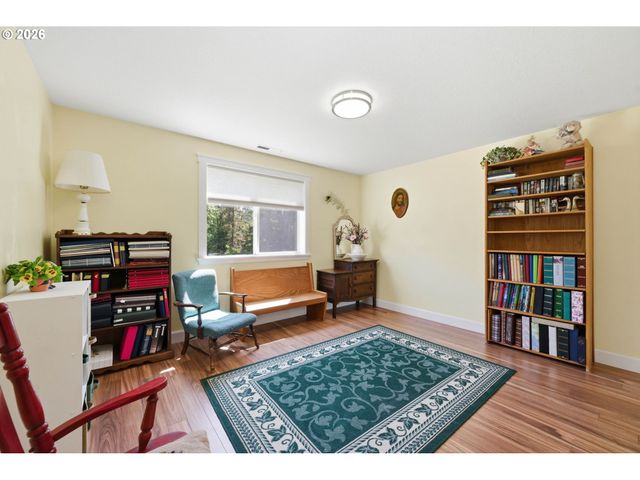 29778 GIMPL HILL Rd, Eugene, OR 97402