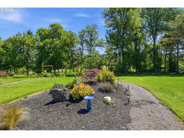 29778 GIMPL HILL Rd, Eugene, OR 97402