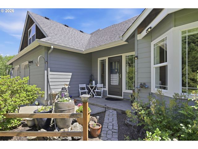 29778 GIMPL HILL Rd, Eugene, OR 97402