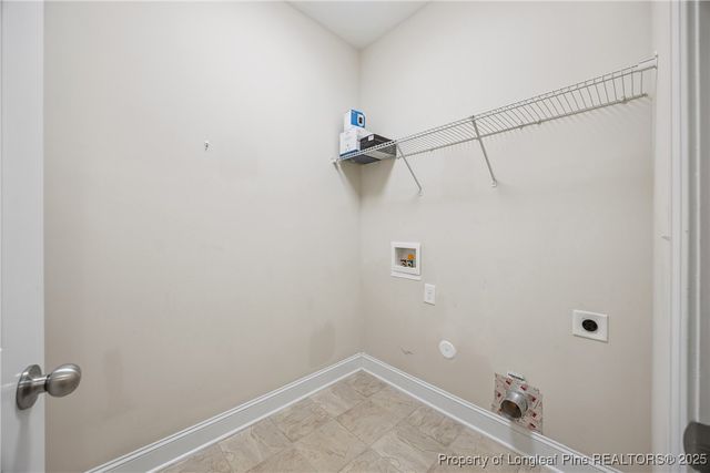 320 Derby Lane, Hope Mills, NC 28348