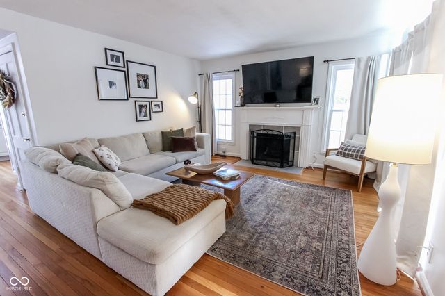 2428 McLeay Drive, Indianapolis, IN 46220