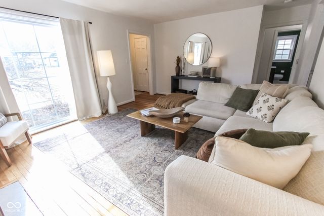 2428 McLeay Drive, Indianapolis, IN 46220