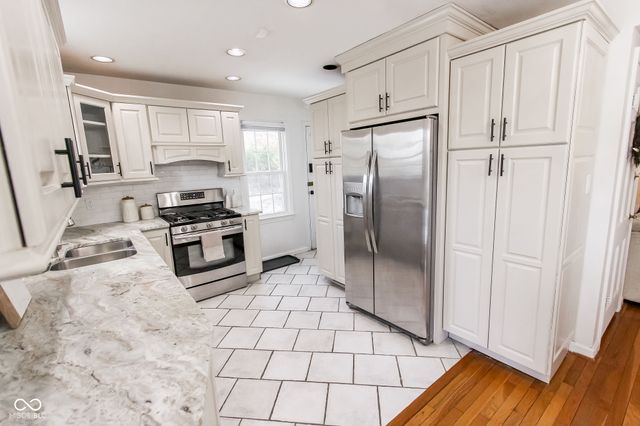 2428 McLeay Drive, Indianapolis, IN 46220