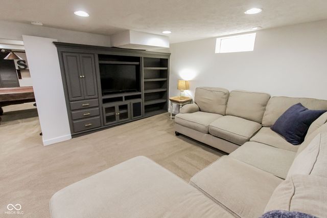 2428 McLeay Drive, Indianapolis, IN 46220