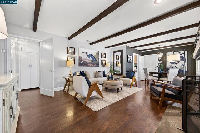 1725 Shirley Dr, Pleasant Hill, CA 94523