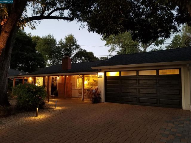 1725 Shirley Dr, Pleasant Hill, CA 94523