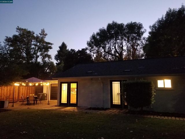 1725 Shirley Dr, Pleasant Hill, CA 94523