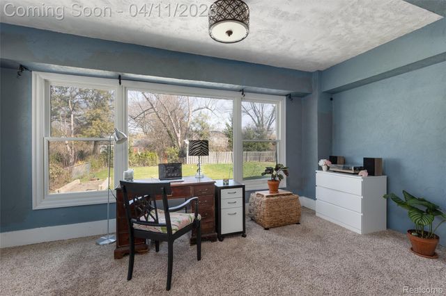 630 Lakepointe Street, Grosse Pointe Park, MI 48230
