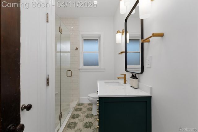 630 Lakepointe Street, Grosse Pointe Park, MI 48230