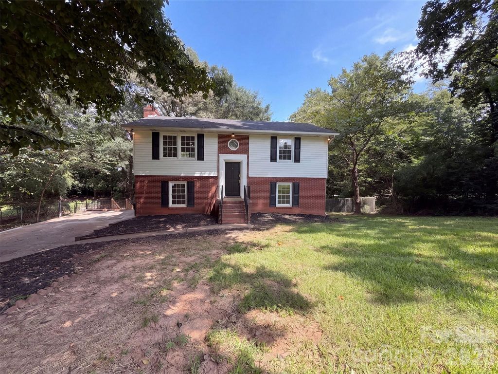 115 Redcoat Drive, Fort Mill, SC 29715