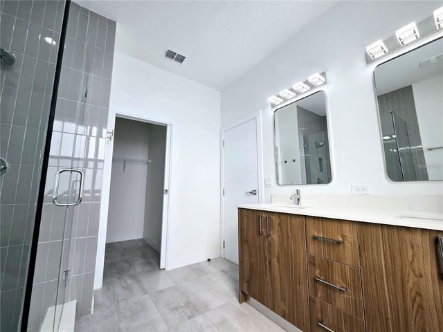 7519 GESUALDO COURT, Tampa, FL 33614