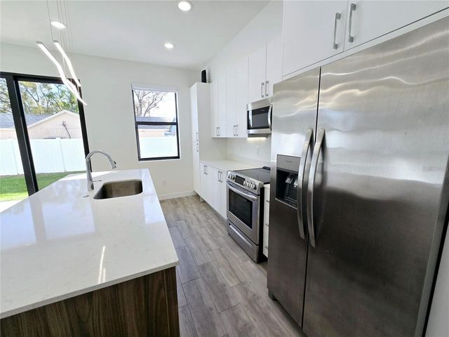 7519 GESUALDO COURT, Tampa, FL 33614