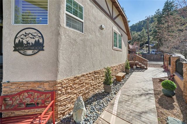 5319 Desert View, Wrightwood, CA 92397