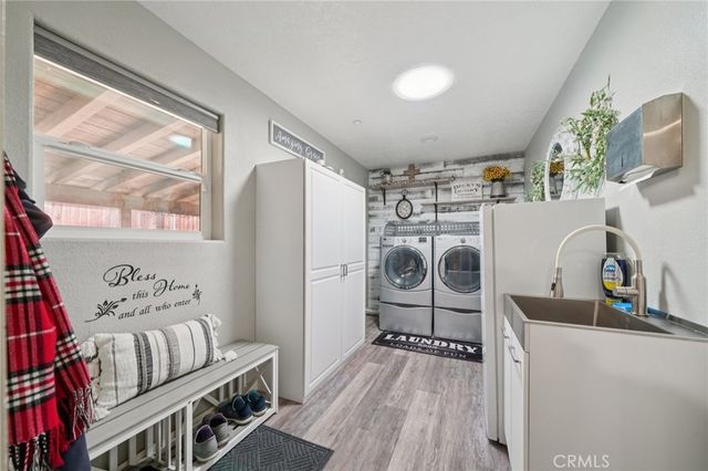 5319 Desert View, Wrightwood, CA 92397