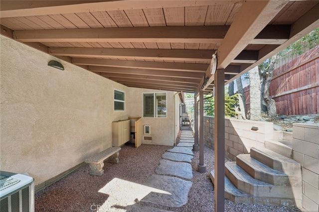 5319 Desert View, Wrightwood, CA 92397