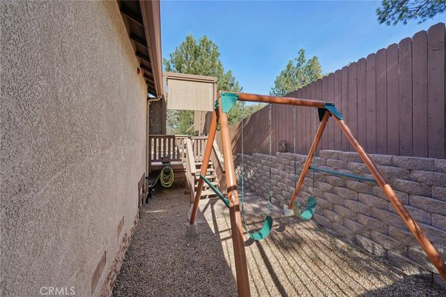 5319 Desert View, Wrightwood, CA 92397