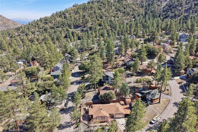 5319 Desert View, Wrightwood, CA 92397
