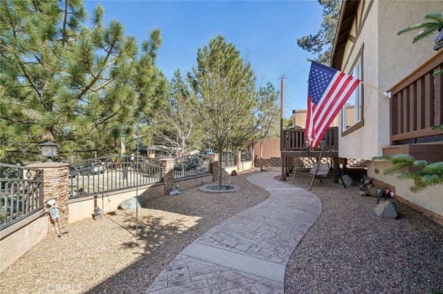 5319 Desert View, Wrightwood, CA 92397