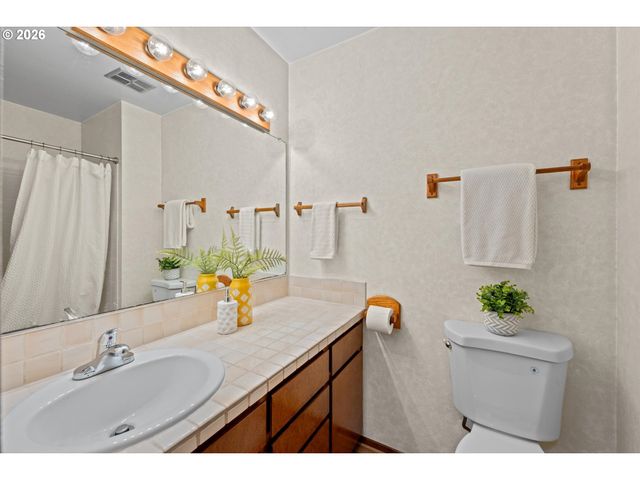 11080 Sw 83RD Ave, Portland, OR 97223