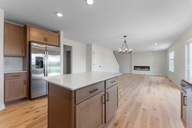 1141 Annagaire Curve, Rosemount, MN 55068