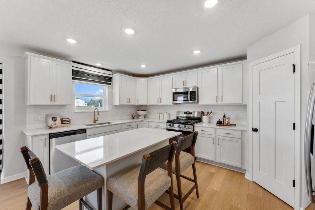 1141 Annagaire Curve, Rosemount, MN 55068 — photo 2