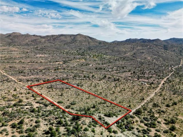 27 Vista, Pioneertown, CA 92356