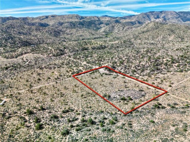27 Vista, Pioneertown, CA 92356