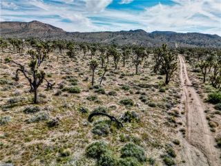 27 Vista, Pioneertown, CA 92356