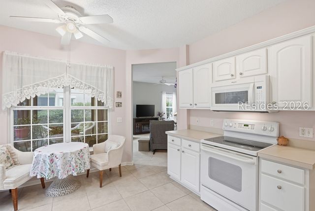 24 Falcon Ct, Bluffton, SC 29909