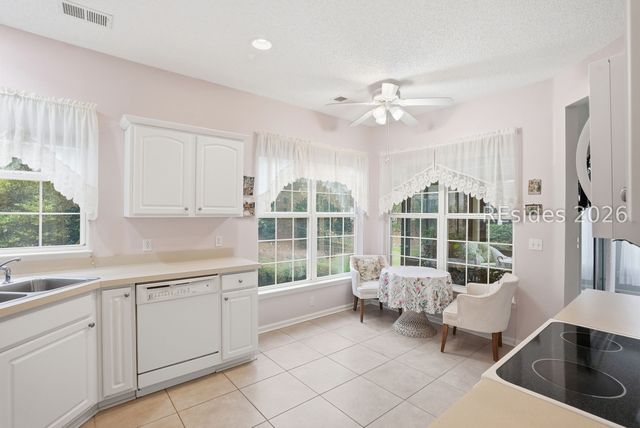 24 Falcon Ct, Bluffton, SC 29909