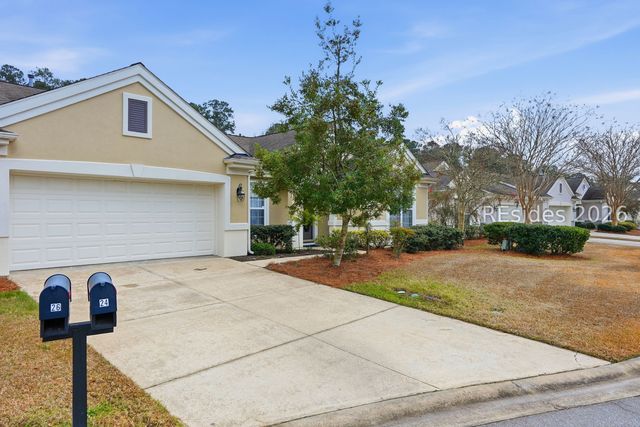 24 Falcon Ct, Bluffton, SC 29909