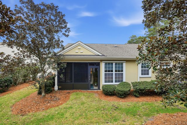 24 Falcon Ct, Bluffton, SC 29909