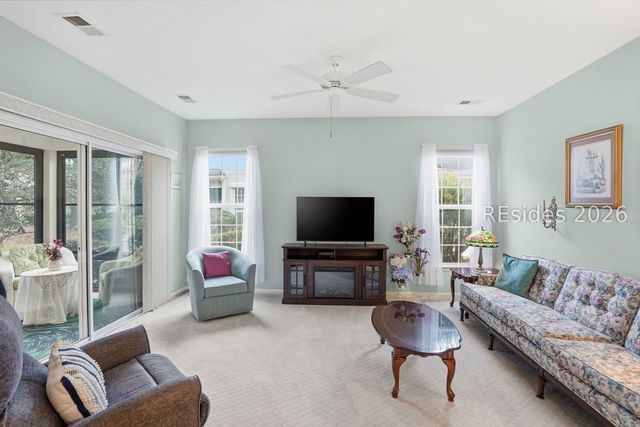 24 Falcon Ct, Bluffton, SC 29909