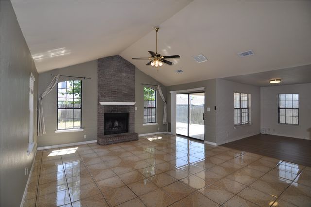 1805 Sharon Drive, Corinth, TX 76210