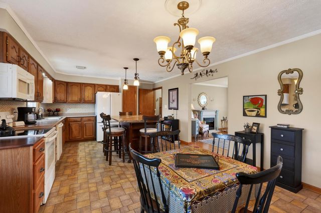 742 Fairway Drive, Washington Court House, OH 43160