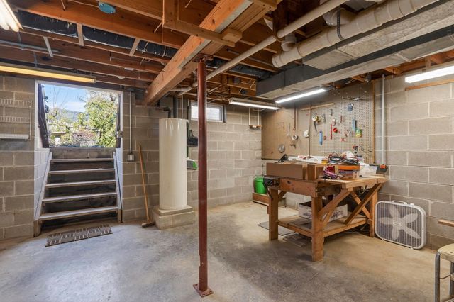 742 Fairway Drive, Washington Court House, OH 43160