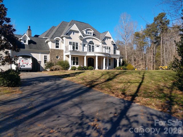 450 Greywalls Lane, Iron Station, NC 28080