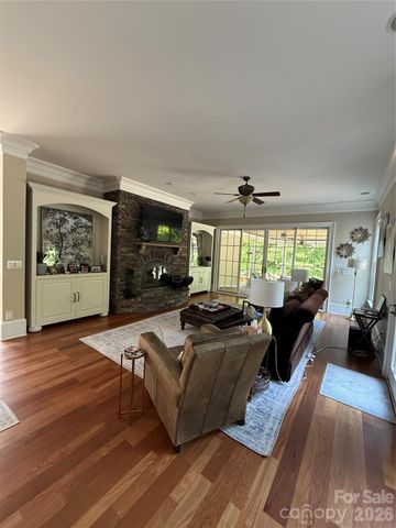 450 Greywalls Lane, Iron Station, NC 28080