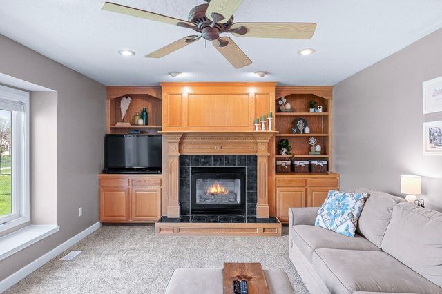 1629 Ashwood Drive, Altoona, IA 50009