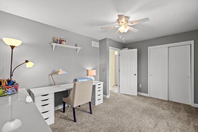 1629 Ashwood Drive, Altoona, IA 50009