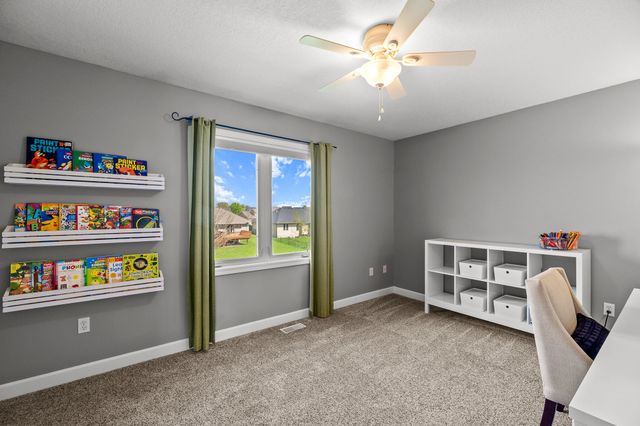 1629 Ashwood Drive, Altoona, IA 50009
