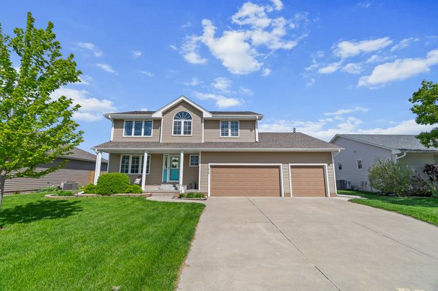 1629 Ashwood Drive, Altoona, IA 50009
