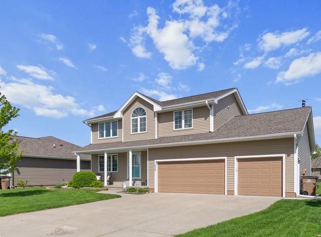 1629 Ashwood Drive, Altoona, IA 50009
