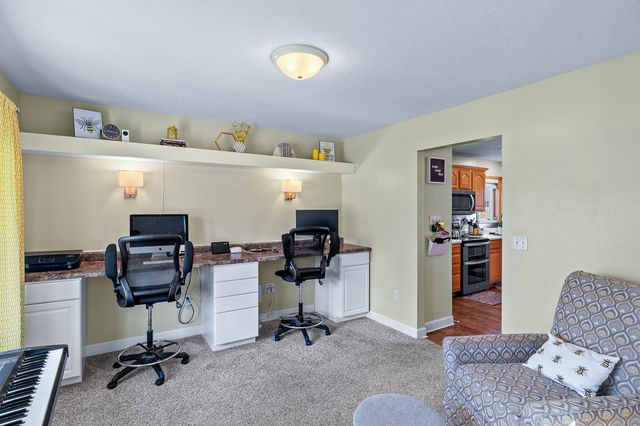 1629 Ashwood Drive, Altoona, IA 50009