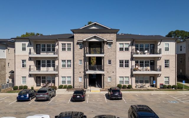 7483 Highway 70 S Apt 304, Nashville, TN 37221