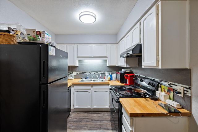 107 Ray Street, Arlington, TX 76010