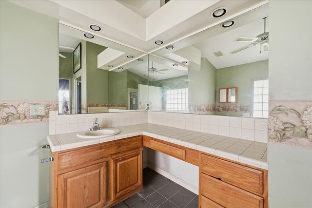 1745 18th Avenue SW, Vero Beach, FL 32962