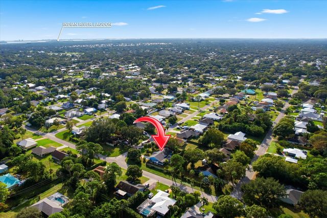 1745 18th Avenue SW, Vero Beach, FL 32962
