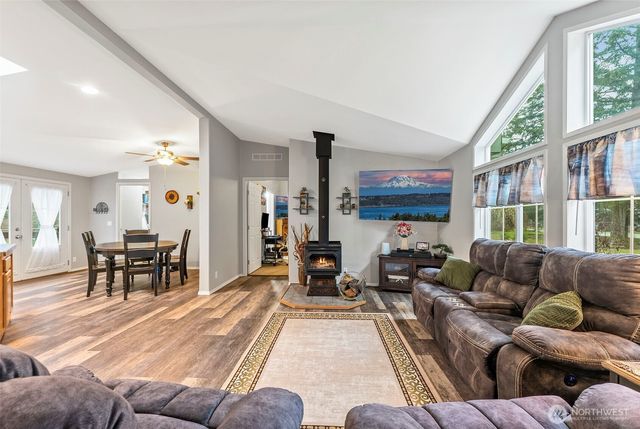 23310 62nd Avenue E, Graham, WA 98338