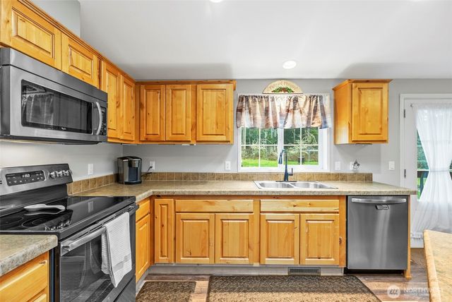 23310 62nd Avenue E, Graham, WA 98338